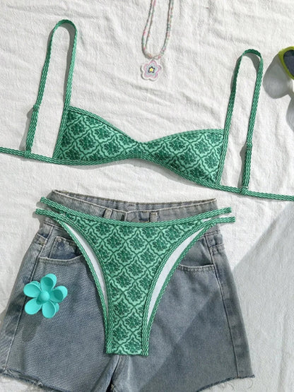 Bikini de dos piezas con estampado floral